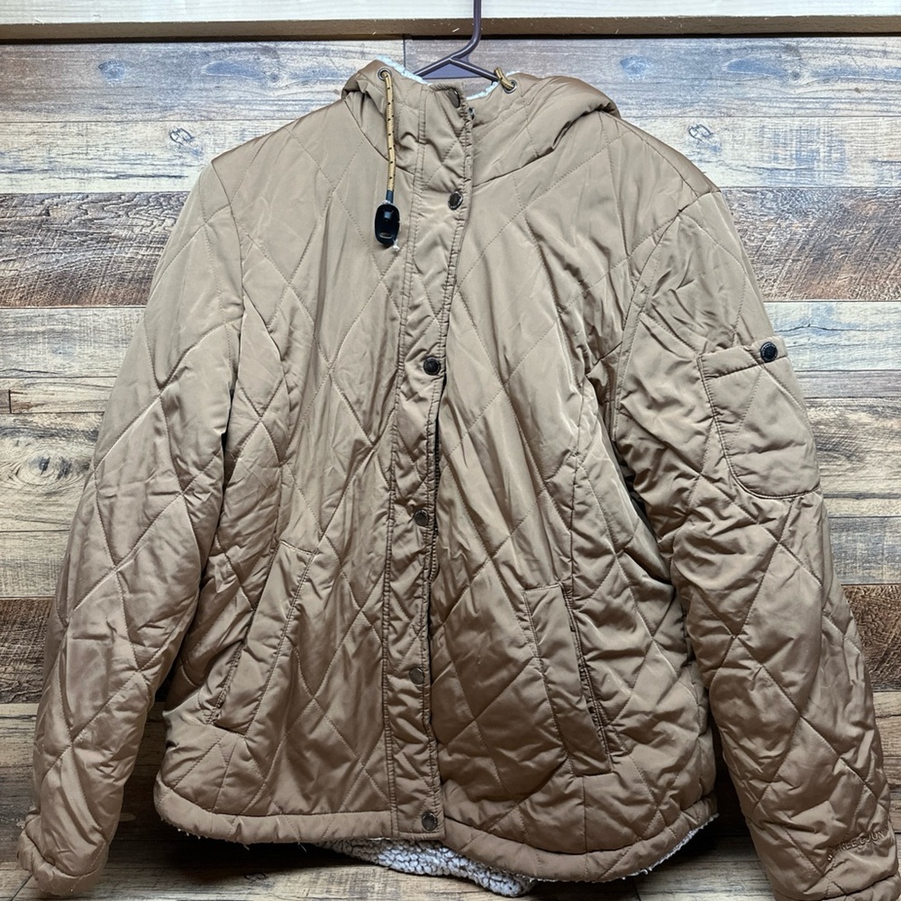 Free Country Quilted Hooded Puffer Jacket in Tan
